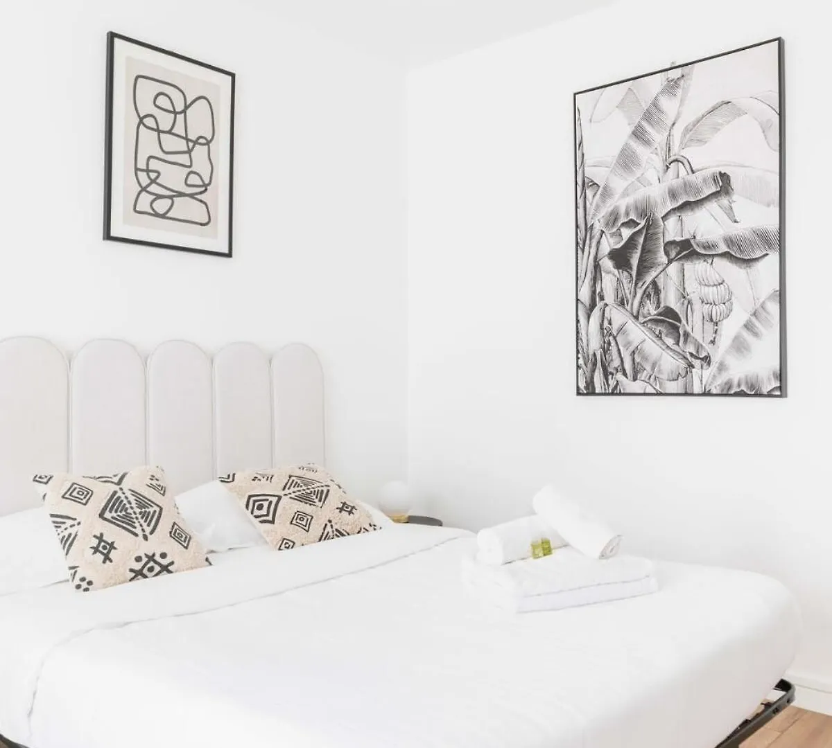 Daire Studio Chaleureux Avec Terrasse - 18 - 2p Paris